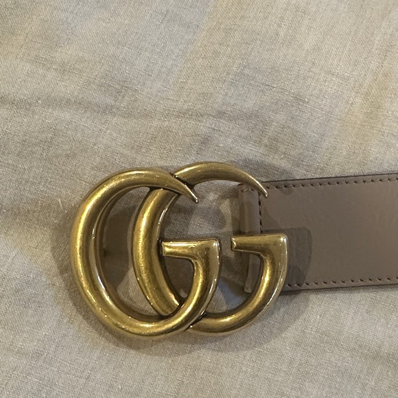 Gucci Taupe Belt with Gold GG Buckle - Picture 1 of 3